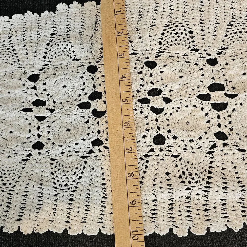 Vintage Oval Crochet Doily – 26